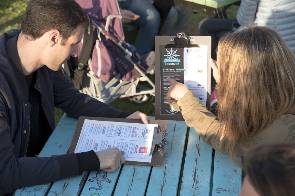 Menukort til café, restaurant og hotel hos JustMore til konkurrencedygtige priser